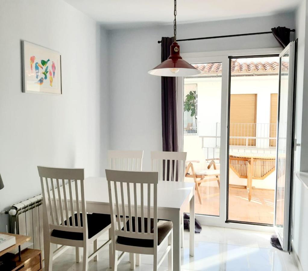 2 Bedroom Apartment In The Old Town, Close To The Beach L' Escala Exterior foto
